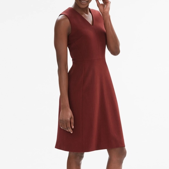 MM Lafleur Dresses & Skirts - MM. Lafleur The Annie Dress Size 8